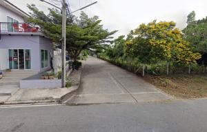For SaleLandCha-am Phetchaburi : Land for sale, free!! 1 townhouse, Soi Cha-am 51, located in a comfortable village with neighbors Can build more houses electric water supply