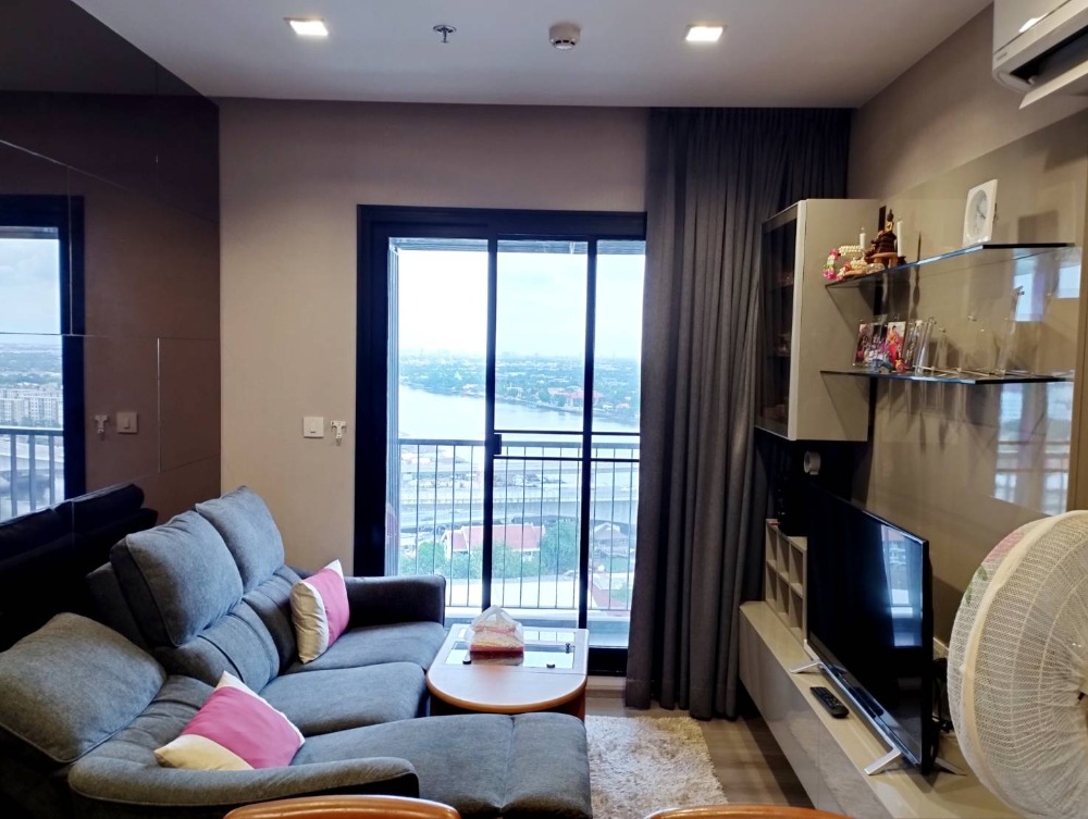 For RentCondoRattanathibet, Sanambinna : Condo for rent, The Politan Rive, 2 bedrooms, river view, no blocking buildings, call 088-818-1859.