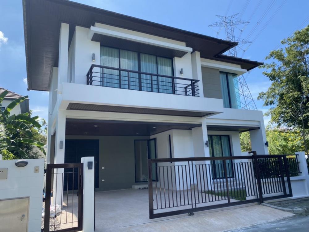 For RentHouseLadkrabang, Suwannaphum Airport : For rent, Lake View Park Village, Bangna Wongwaen-Ram 2, size 70 sq m., 3 bedrooms, 3 bathrooms, with air conditioners in every room. fully furnished Ready to move in, raise pets, rent 50,000/month