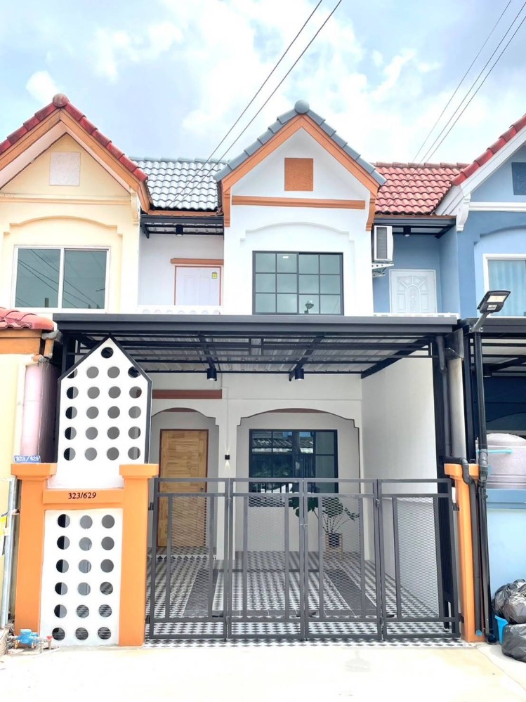 For SaleTownhouseNawamin, Ramindra : Townhouse, Krung Thong Village, Sai Mai 33, Phaholyothin, Hathairat, Wongsakorn Market, Or Ngoen, Permsin, Watcharaphon, Chatuchot, Sukhaphiban 5, Bang Khen, Central General Don Mueang Airport The house is beautiful and ready to move in. The whole house i