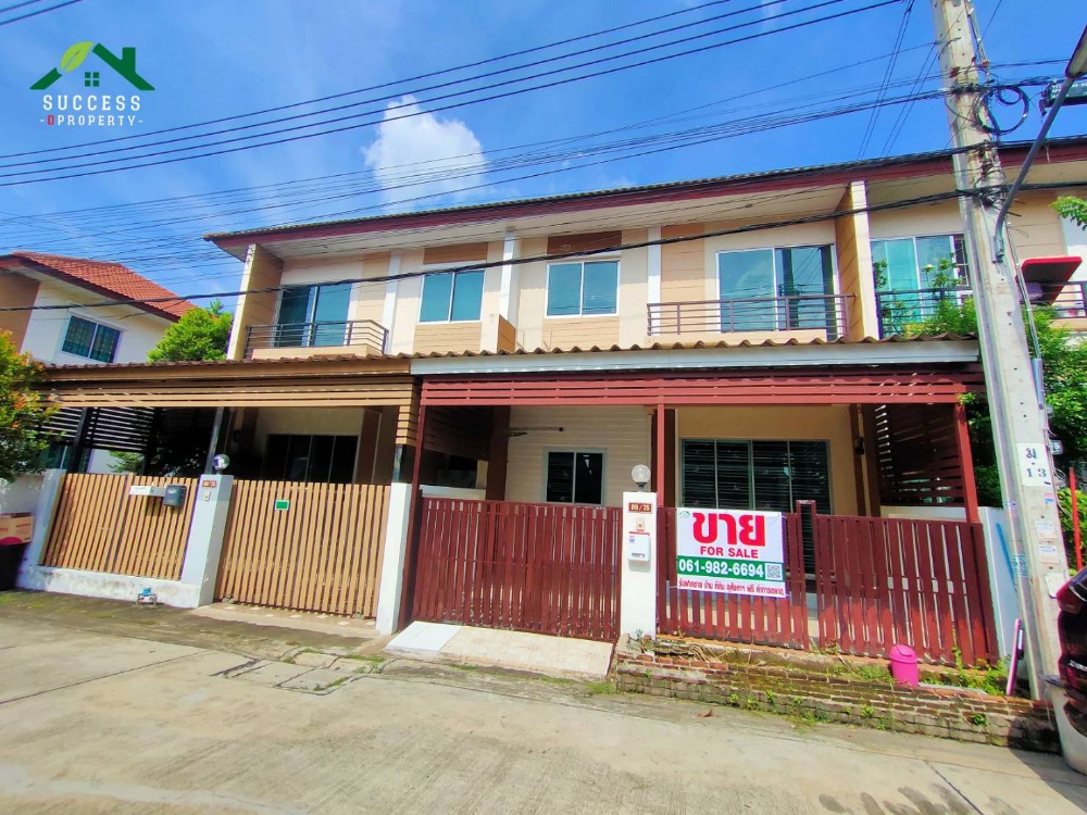 For SaleTownhouseMin Buri, Romklao : Townhouse for sale, University of Temsiri Villa, Minburi-Leap Wari, 4 bedrooms, 2 bathrooms, good condition, ready to move in Good location, next to Leap Waree Road (right side), easy access