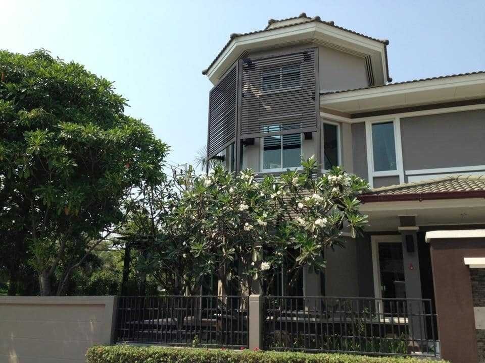 ขายบ้านคลองเตย กล้วยน้ำไท : LTH8218RE – House for sale in Rama 9 - Motorway FOR SALE 4 beds 4 baths Size 408 Sq.M. Near ARL Ban Thap Chang Station Only 18.5 MB