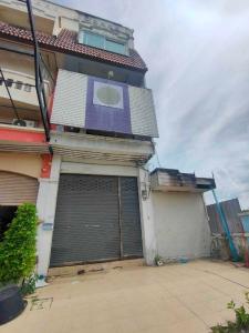 For SaleShophouseMin Buri, Romklao : BT21 building for sale, Soi Phraya Suren 35 # Building next to the road, entrance to Somapha School #Building Soi Somapha #Building on Phraya Suren Road