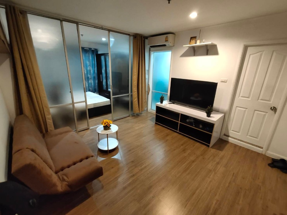 For SaleCondoBang kae, Phetkasem : Near MRT Bang Khae, only 150 m. Condo Lumpini Ville Bang Khae, price only 1.59 million baht.