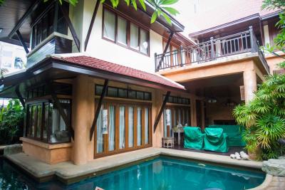 For SaleHousePattaya, Bangsaen, Chonburi : Thai style house for sale, Tharawadee, Pattaya with swimming pool, Chonburi 117 sq.m., 5 bedrooms, 6 bathrooms, sea view
