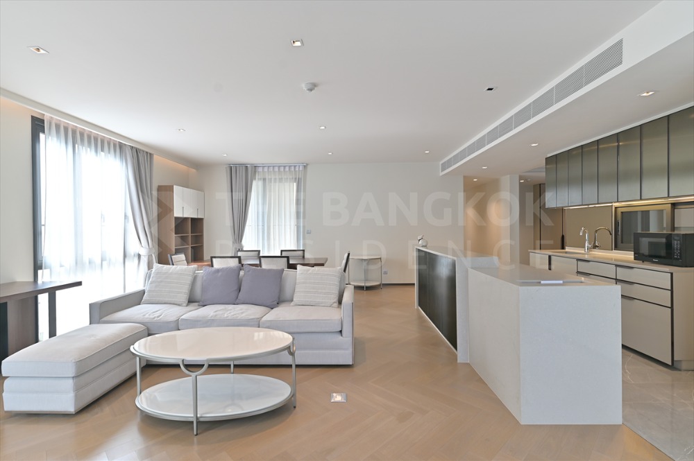 ขายคอนโดสุขุมวิท อโศก ทองหล่อ : The Reserve Sukhumvit 61 / คอนโดหรูย่านทองหล่อ ขายขาดทุน / 3bed 3bath 157.08sqm โทร 0617546461