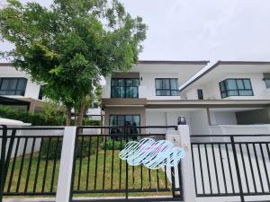ขายบ้านระยอง : ขายบ้านพร้อมเฟอร์นิเจอร์ ในหมู่บ้านบรีส ฟอเรสโต้ บ้านฉาง ระยอง