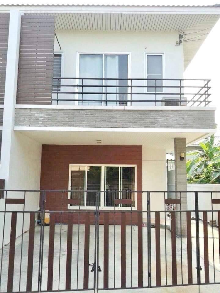For RentHouseBang kae, Phetkasem : Twin house for rent at Phetkasem 48 intersection, near MRT Phetkasem 48 station.