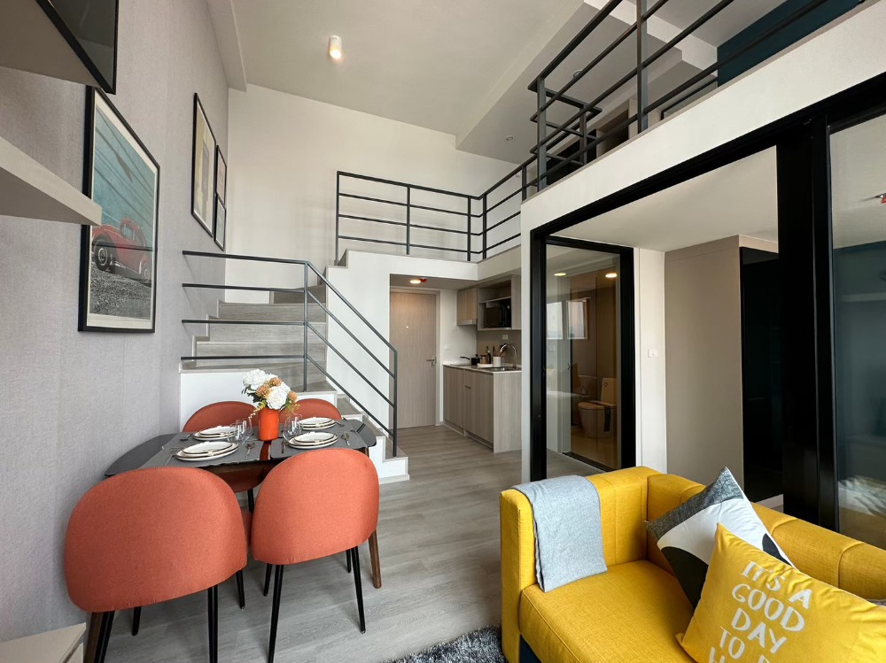 For SaleCondoPinklao, Charansanitwong : Breaking the closing price of the building, special price 🏡 Ideo Charan 70 - River View ..River view condo, every unit* Hybrid 2 floors, next to MRT Bang Phlat, 290 meters, special price 3.99 million baht.