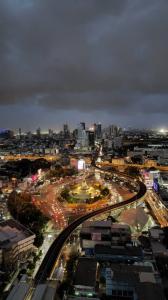 For SaleCondoAri,Anusaowaree : Urgent sale, Ideo Q Victory, 2 bedrooms, 2 bathrooms, beautiful view, high floor View of the monument / 0808245307 Min