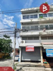 For SaleShophousePattanakan, Srinakarin : 3-storey commercial building for sale, half behind the corner, area of ​​​​17.8 square meters, Soi Sports Laem Thong 1, Bangkok