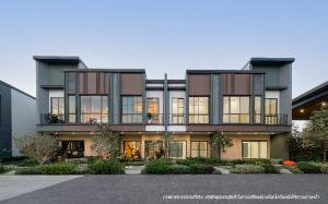 For SaleTownhouseNawamin, Ramindra : Verve Townhome for sale, Verve Saimai-Phahon, near Chalong Rat Expressway expressway tollway and outer ring Close to the Green Line BTS, Khu Khot Station and the Ko Por Intersection Station and near Don Mueang Airport. Surrounded by complete facilities, S