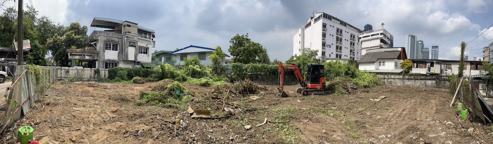 For SaleLandSathorn, Narathiwat : LTH8865 ‚Äì¬† Land FOR SALE in Sathorn 13 Size 173 SQ. W Nearby BTS Surasak Station ONLY 35.2 MB