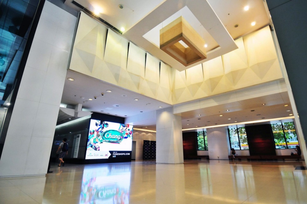 For RentRetailRama9, Petchburi, RCA : Retail Space for Rent on Asoke Sukhumvit area near BTS and MRT