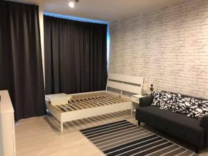 For RentCondoRama9, Petchburi, RCA : RHYTHM Asoke : 22 sq m, 8th floor. Full Furniture and electrical appliances. East Wing, Good View Rama 9 Intersection. Close MRT Rama 9, Fortune Town, Airport Link Makkasan, Walking distance to Jodd's Fair Night Market