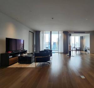 For SaleCondoSukhumvit, Asoke, Thonglor : Kraam Sukhumvit 36 ​​- Rare 3 Bedrooms / High Floor With Open Views / High Quality Condo