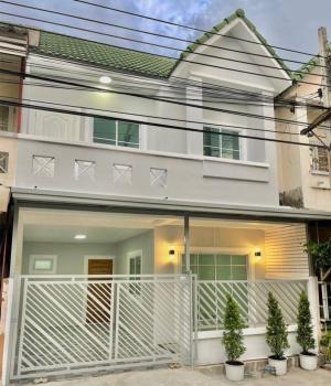 For SaleTownhouseNonthaburi, Bang Yai, Bangbuathong : Ladasiri Village, Main Road, Ban Kluai Sai Noi - Sai Noi, near the Purple Line, near Central Westgate, Road 345, Kanchana Piset Road.