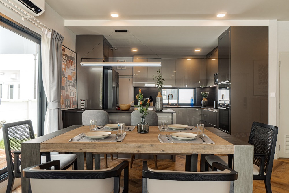 For RentHouseBangna, Bearing, Lasalle : Brand new luxury Home for rent next to mega Bangna