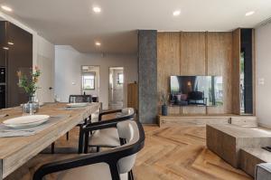 For RentHouseBangna, Bearing, Lasalle : Brand new luxury Home for rent next to mega Bangna