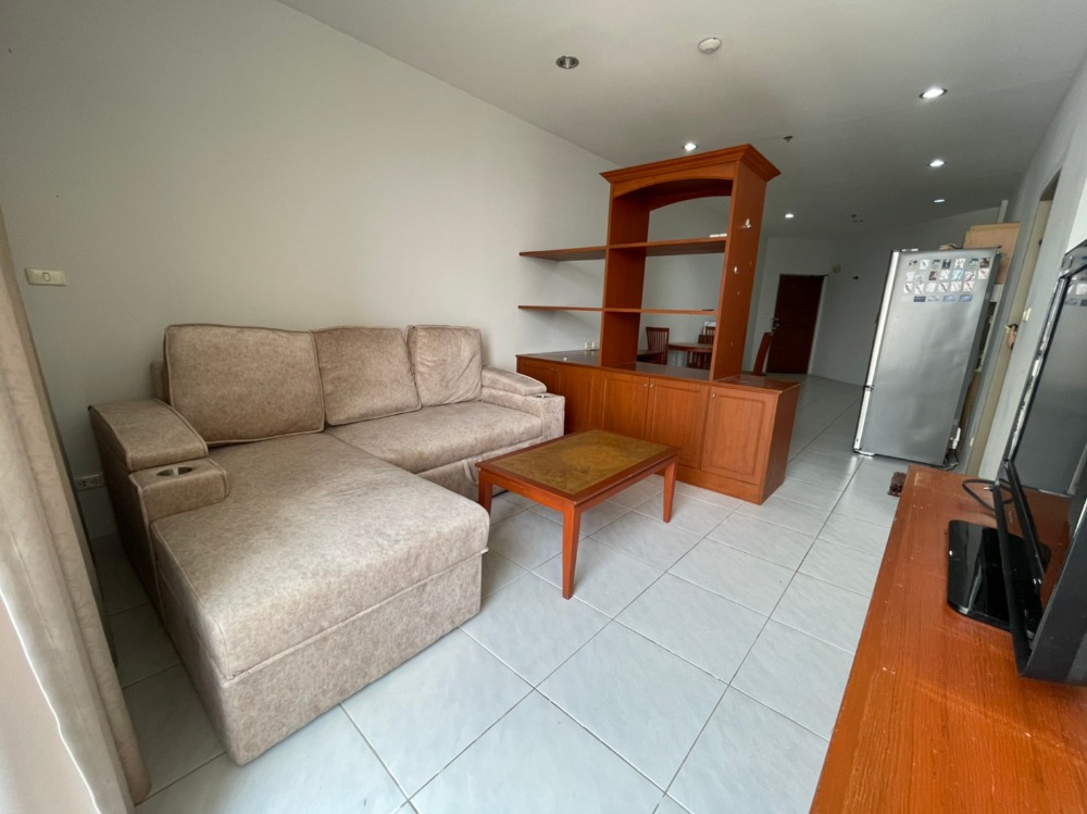 For SaleCondoKasetsart, Ratchayothin : Condo for sale, 1 bedroom, Supalai Park Phahonyothin 21, 31st floor, size 59 sq m, next to BTS Phahonyothin 24 station