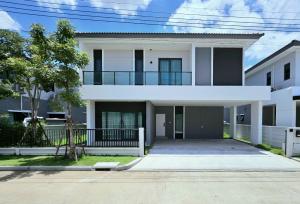 ขายบ้านนนทบุรี บางใหญ่ บางบัวทอง : New Listing!! #บ้านเดี่ยวหลังใหญ่ สไตล์ Modern  #หมู่บ้านcentroราชพฤกษ์345 ทิศเหนือ หน้าบ้านไม่มีบ้านฝั่งตรงข้าม บ้านตั้งอยู่บนถนนเมน ไม่ต้องเข้าซอย 4 ห้องนอน 252 ตร.ม. บ้านใหม่ ไม่เคยอยู่  ขายถูกกว่าโครงการเป็นล้าน