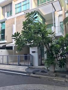 For RentTownhouseLadprao, Central Ladprao : The Landmark Residence