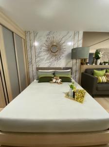 For SaleCondoBang kae, Phetkasem : *Sale* Super cheap. Talk to me. There are many rooms. **Bang Khae City Condo** MRT 1 minute. Free furniture. Ready to move in. Make an appointment to see the room, call 0987929891.