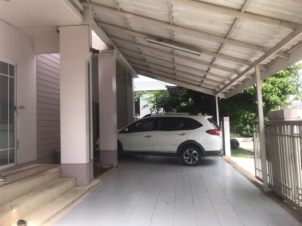 For SaleHouseNawamin, Ramindra : House for sale with furniture, the price is lower than the market price, negotiable.