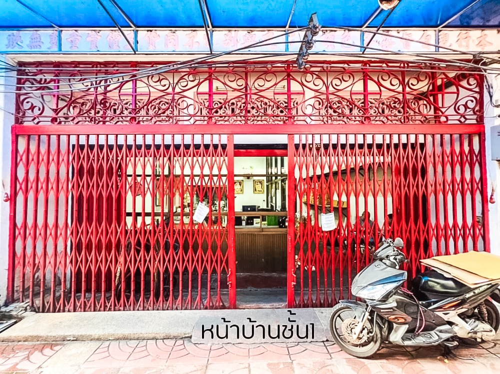 For SaleShophouseYaowarat, Banglamphu : Best Investment in Prime Area!! Shophouse for SALE in Sarmpeng Market, Near Yaowarat Road, Near ChinaTown