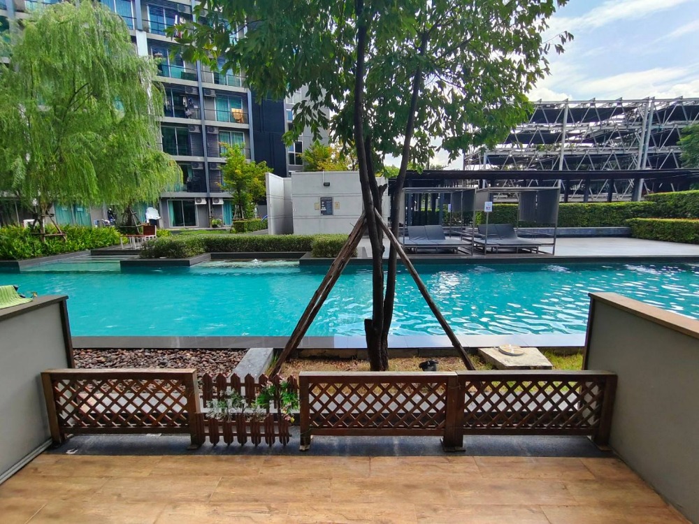 ขายคอนโดอ่อนนุช อุดมสุข : ขายด่วน 1ห้องนอน 35 ตร.ม. pool access คอนโด A SPACE ME สุขุมวิท 77