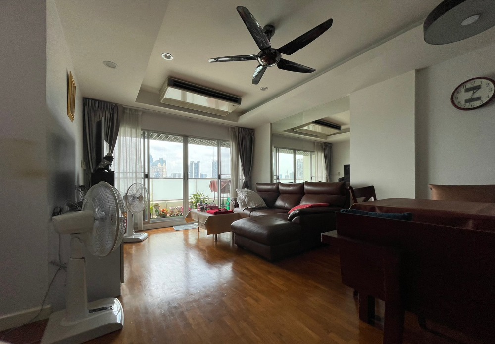 ขายคอนโดสาทร นราธิวาส : Duplex 3 BR Narathiwad rajanakarin Road 💚 💜 Full furnished  ✨