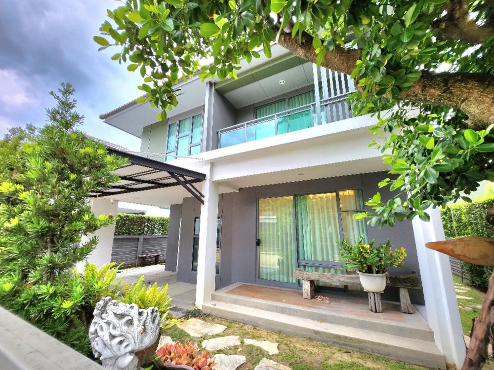 For SaleHouseChaengwatana, Muangthong : 🏡Definitely cheaper than 1st hand Saransiri Chaiyapruek-Chaengwattana 🌳Beautiful house ready to move in Near the expressway into the city