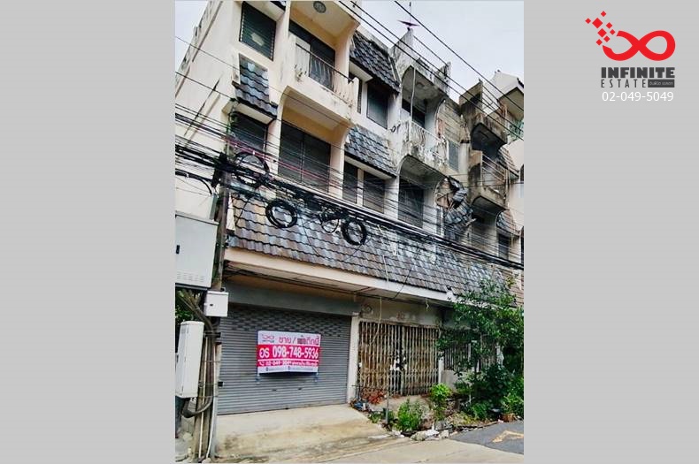 For SaleShophouseRama9, Petchburi, RCA : Commercial building for sale, 4 floors, area 12 square meters, New Petchaburi Road.