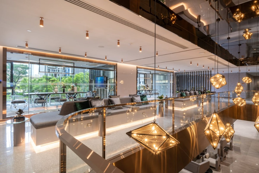 For SaleCondoRama9, Petchburi, RCA : Urgent!! Best price The owner rushed to sell 🔥 Life Asoke RAMA9 1 Bedroom room 1 bedroom 1 bathroom 32 sq m, 21st floor, north, open view, interested contact 064-5861784 / Line2566bc