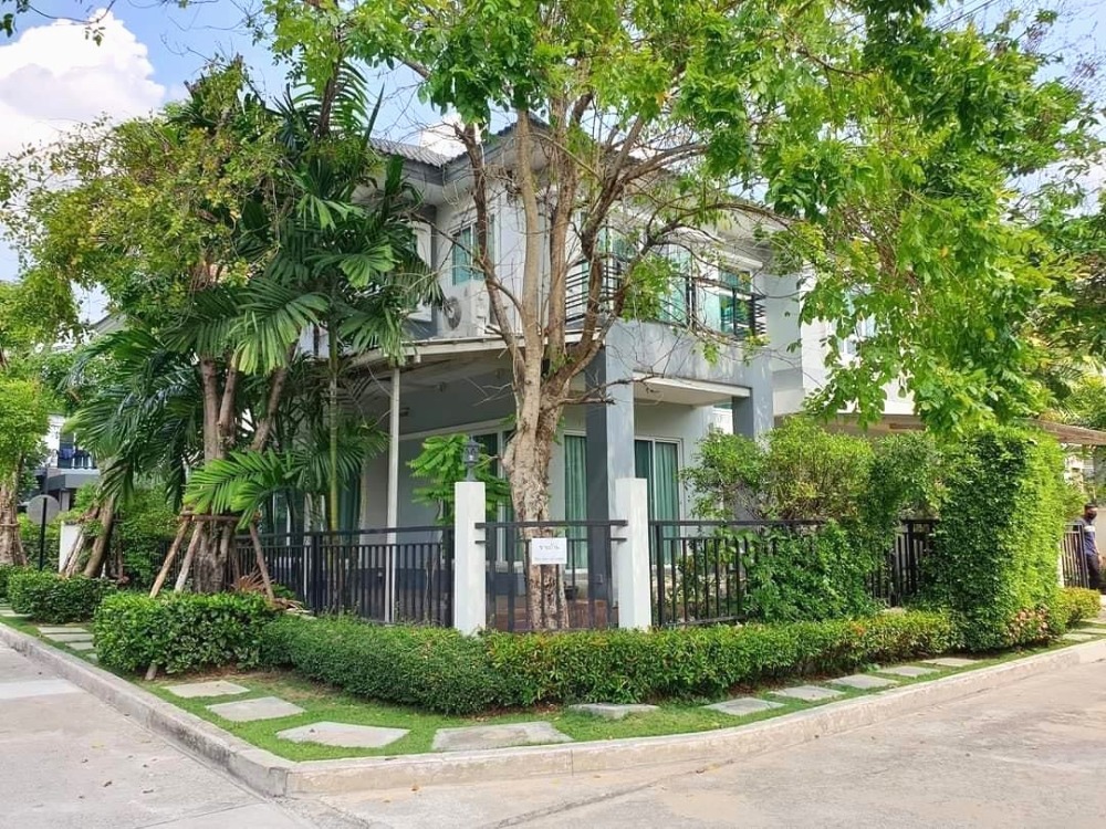 For SaleHousePattanakan, Srinakarin : Bangkok Boulevard Praram 9 Srinakarin : A two-story single-family house located near the expressway