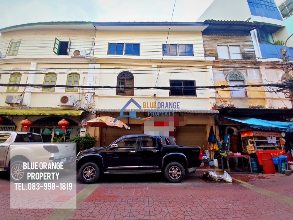 For RentRetailYaowarat, Banglamphu : Business Space/ Shop House for rent, prime location, China Town. High foot traffic