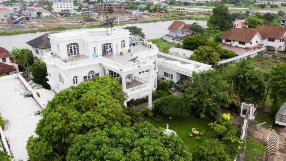 ขายบ้านบางนา แบริ่ง ลาซาล : ขายคฤหาสน์ติดทะเลสาป