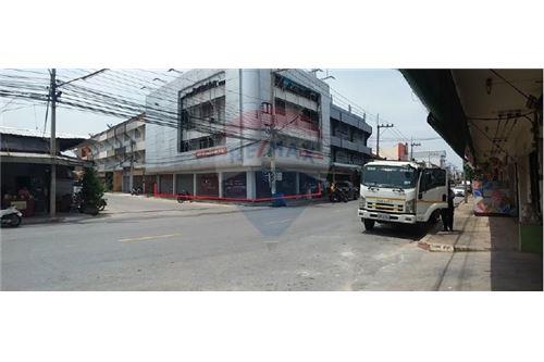 For SaleHouseChaiyaphum : Commercial building for sale, Phon District, Khon Kaen Province, S-NE-KK006 - 920461002-36.
