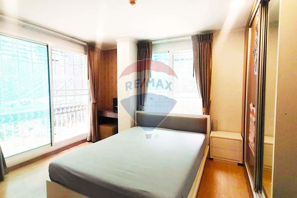 For SaleCondoYaowarat, Banglamphu : For Sale: The Prague Condominium - 920561001-220