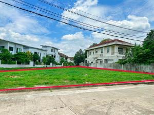 For SaleLandPinklao, Charansanitwong : Cheap sale, luxury land, beautiful plot, next to a canal in Krisada Nakhon Village. Borommaratchachonnani Road