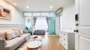For SaleCondoBang kae, Phetkasem : Urgent sale, Lumpini View Bang Khae, near MRT, only 150 meters, completely renovated.