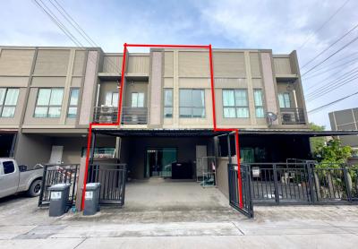 For SaleTownhouseBang kae, Phetkasem : Townhome for sale, Verve Phetkasem 81, 120 sq m., 17.7 sq m, modern loft style, beautiful, fully renovated, good condition, plus 4 air conditioners.