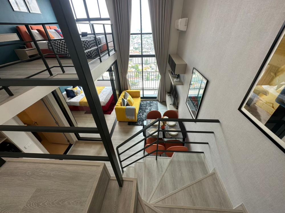 For SaleCondoPinklao, Charansanitwong : FREE transfer 3 items, special price 🏡 Ideo Charan 70 – River View ..River view condo, every unit* Hybrid 2 floors, next to MRT Bang Phlat 290 meters, special price 4.05 million baht.