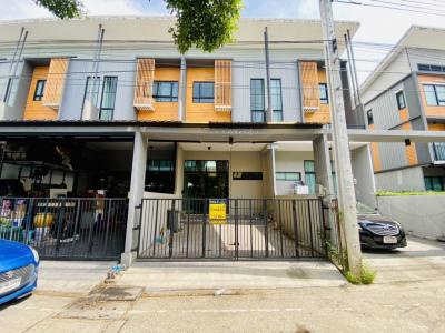 For SaleTownhouseSamut Prakan,Samrong : Townhome for sale, high ceiling, Eco Space (Bangna-Wongwaen), Bangna-Trad Km. 8, usable area 170 sq m., size 22.8 sq wa, convenient travel.