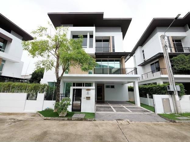 ขายบ้านพัฒนาการ ศรีนครินทร์ : หมู่บ้านเนอวาน่า บียอนด์ ไลท์ พระราม 9 : Nirvana Beyond Lite Rama 9 : บ้านเดี่ยว 3 ชั้น ใกล้ Tha nine rama9