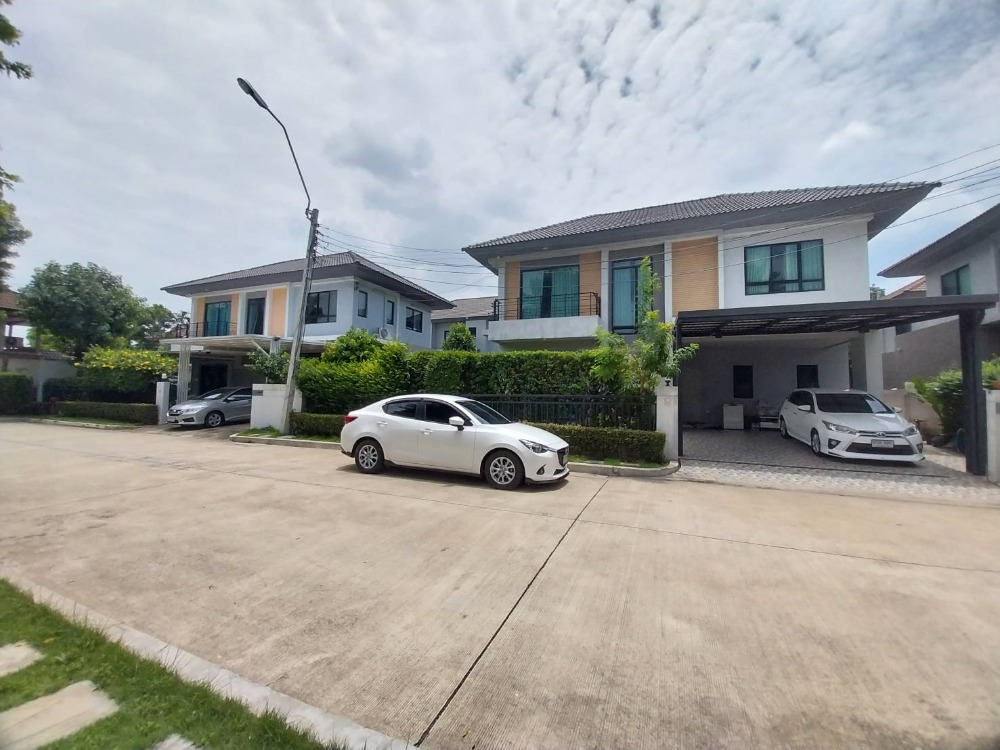 For SaleHouseNawamin, Ramindra : #Single house for sale, Life Bangkok Boulevard Project, Ramintra 65 - 4 bedrooms, 3 bathrooms, 1 kitchen, area 60 sq m, selling price 7,950,000 baht, built-in furniture.