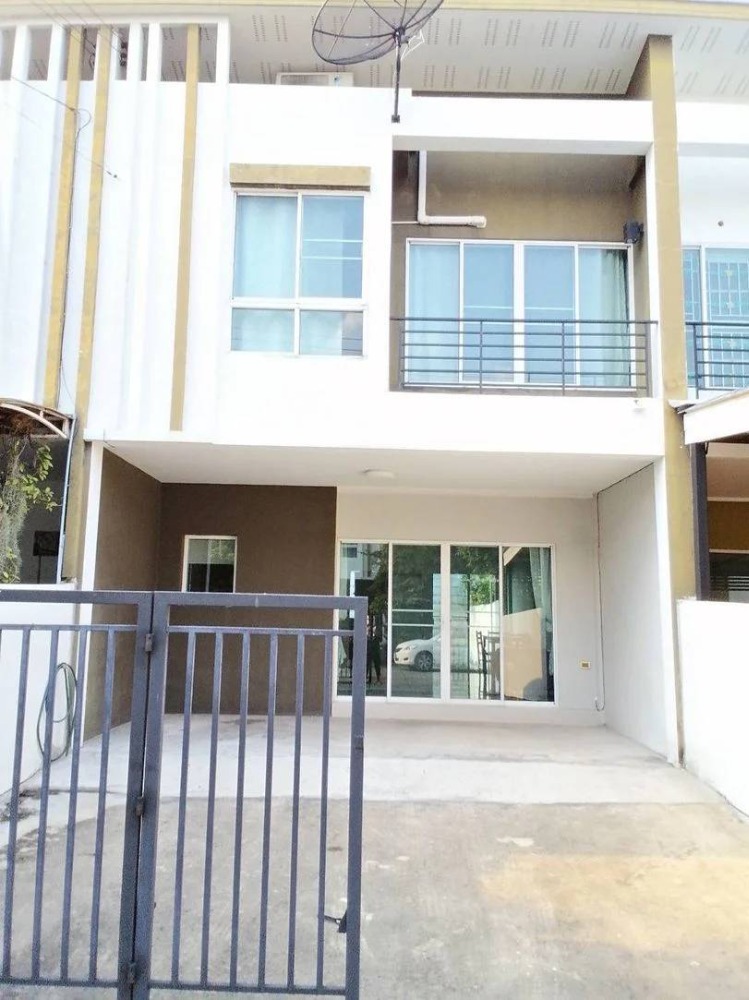 For RentTownhouseNawamin, Ramindra : ⚡ For rent, 2-story townhome, Bless Ville Ramintra - Phraya Suren 25, size 29.60 sq m. ⚡