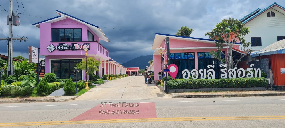ขายขายเซ้งกิจการ (โรงแรม หอพัก อพาร์ตเมนต์)ระยอง : ขายรีสอร์ท พร้อมร้านกาแฟ Coffee Today บนเนื้อที่ 1-3-57 ไร่ ใกล้หาดแม่รำพึง ต.เพ อ.เมืองระยอง จ.ระยอง
