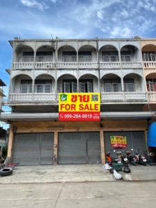 For SaleShophouseNonthaburi, Bang Yai, Bangbuathong : Don't miss out commercial building for sale, 3 units, near MRT Khlong Bang Phai.
