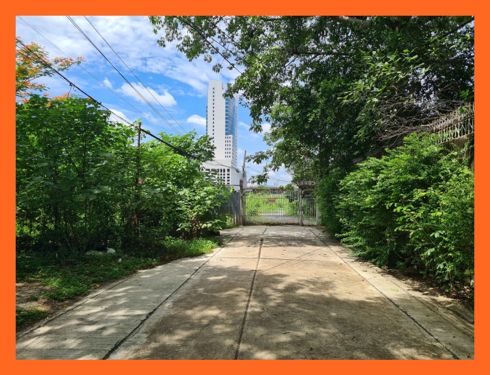 For SaleLandRama9, Petchburi, RCA : Beautiful plot of land for sale, 3-1-28 sq wah., Rama 9 Soi 13, next to the Issara residence project.